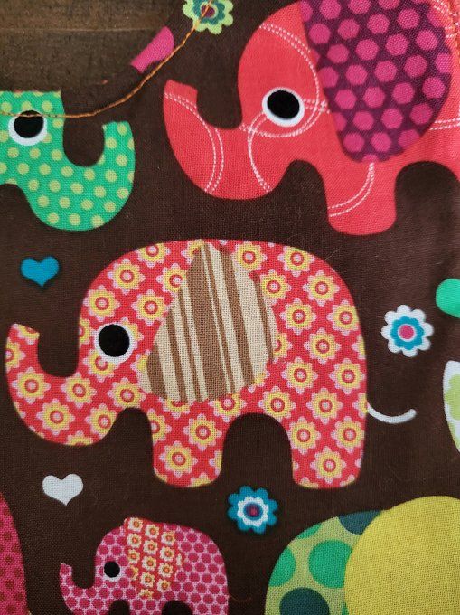 Bavoir "éléphant" - dès la naissance 
