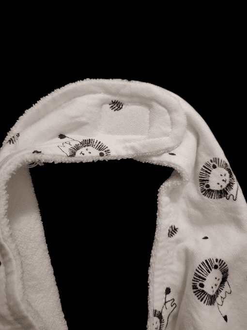Bavoir triangle lion - dès la naissance 