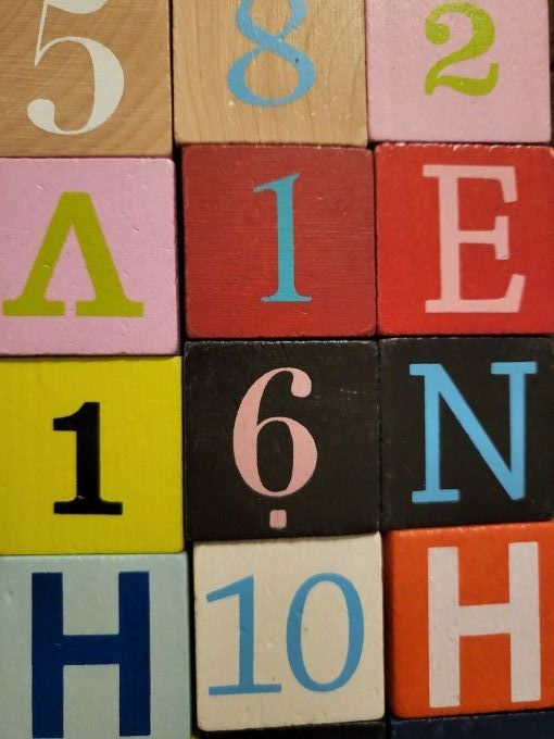 cubes chiffres et lettres - dès 1 an